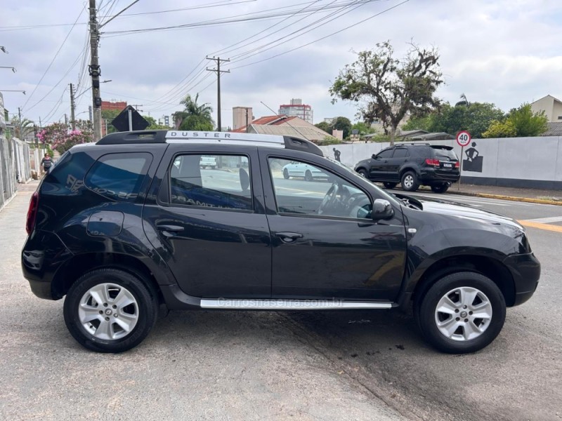 DUSTER 1.6 DYNAMIQUE 4X2 16V FLEX 4P MANUAL - 2016 - VENâNCIO AIRES
