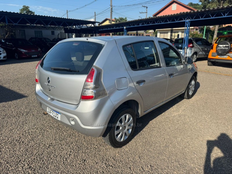 SANDERO 1.0 EXPRESSION 16V FLEX 4P MANUAL - 2014 - IGREJINHA