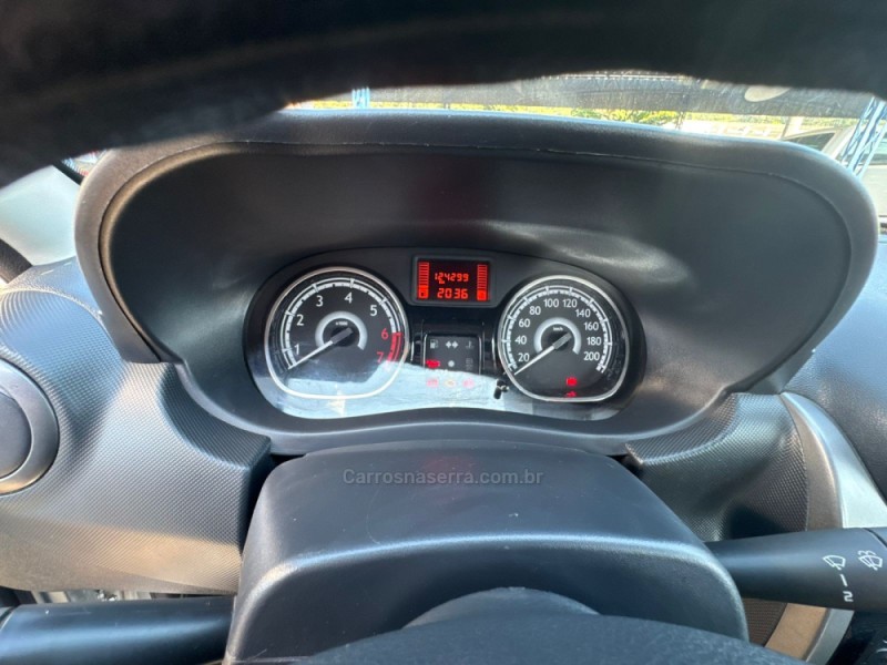 SANDERO 1.0 EXPRESSION 16V FLEX 4P MANUAL - 2014 - IGREJINHA