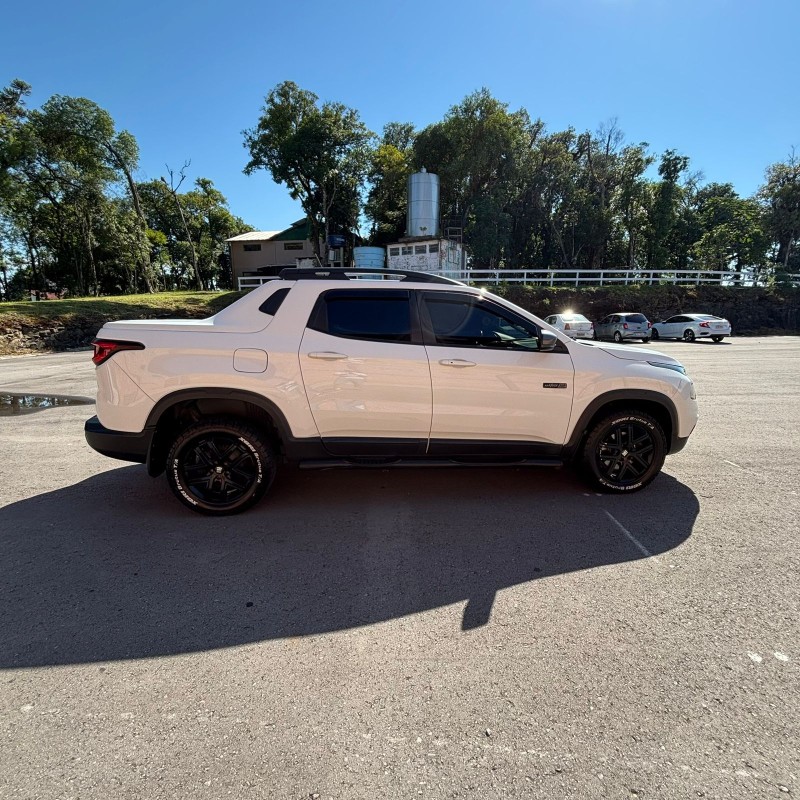 TORO 2.0 16V ULTRA 4X4 AT9 DIESEL 4P AUTOMÁTICO - 2022 - FLORES DA CUNHA