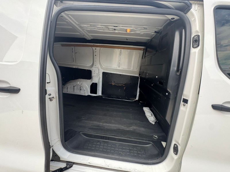 JUMPY 1.6 FURGÃO TURBO DIESEL BLUE HDI PACK - 2020 - CAXIAS DO SUL