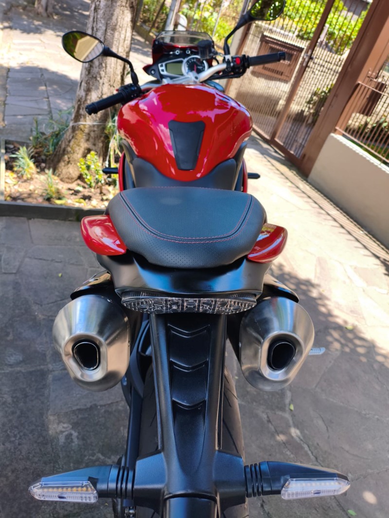 STREET TRIPLE  - 2015 - CAXIAS DO SUL