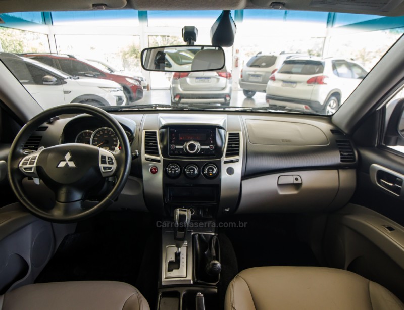 PAJERO DAKAR 3.2 HPE 4X4 7 LUGARES 16V TURBO INTERCOOLER DIESEL 4P AUTOMÁTICO - 2016 - NOVO HAMBURGO