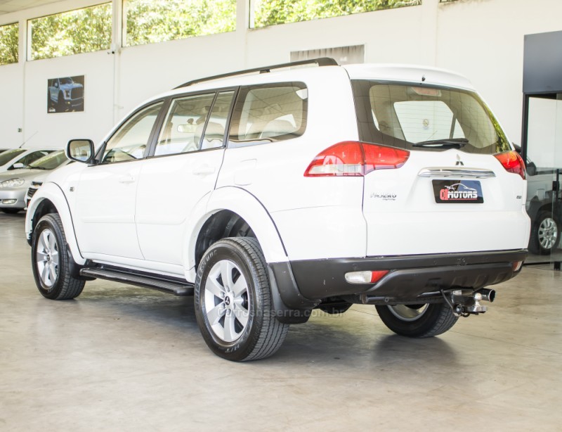 PAJERO DAKAR 3.2 HPE 4X4 7 LUGARES 16V TURBO INTERCOOLER DIESEL 4P AUTOMÁTICO - 2016 - NOVO HAMBURGO