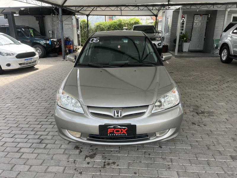 CIVIC 1.7 LX 16V GASOLINA 4P MANUAL - 2006 - CAXIAS DO SUL