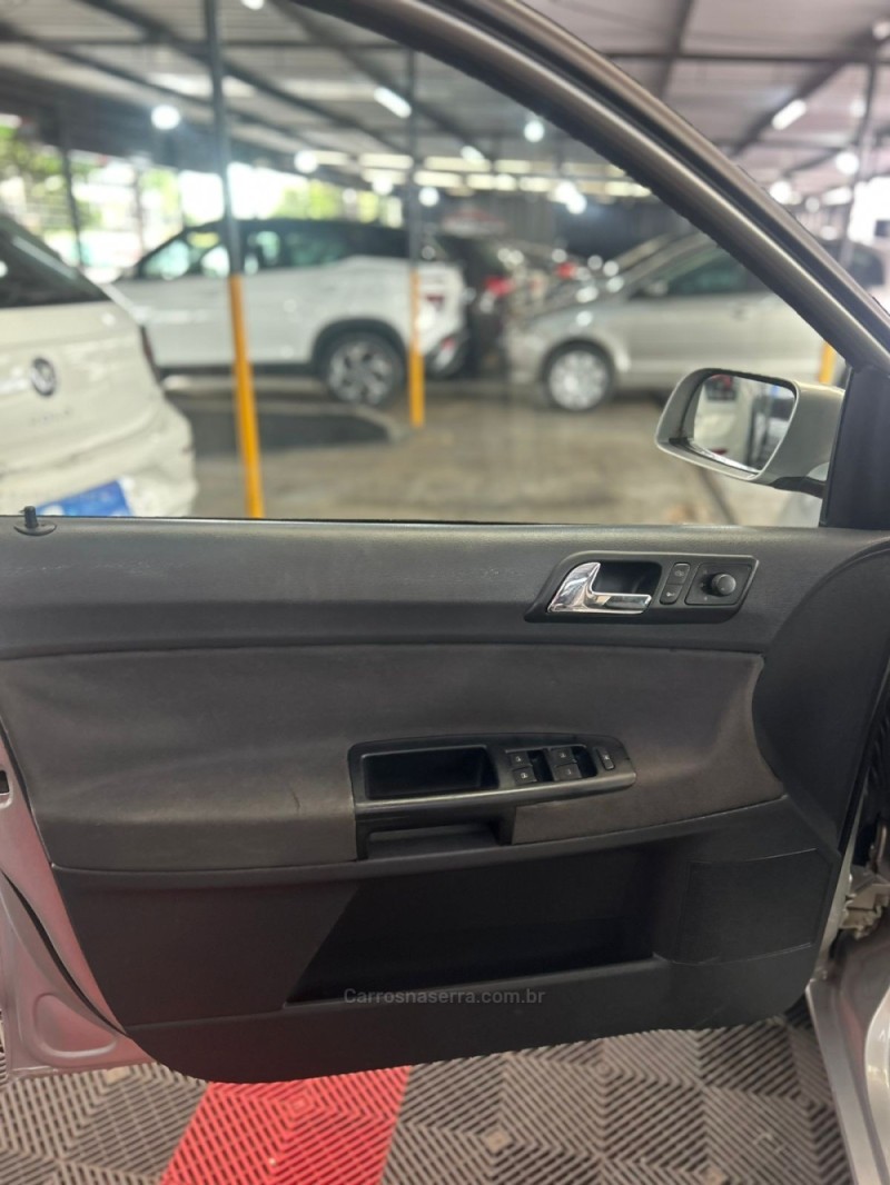 POLO 1.6 MI 8V GASOLINA 4P MANUAL - 2008 - PASSO FUNDO