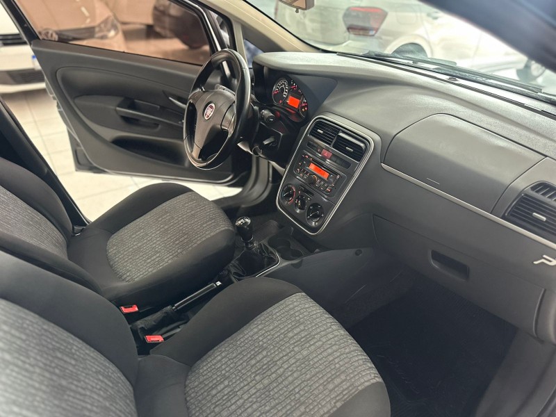 PUNTO 1.6 ESSENCE 16V FLEX 4P MANUAL - 2011 - CAXIAS DO SUL