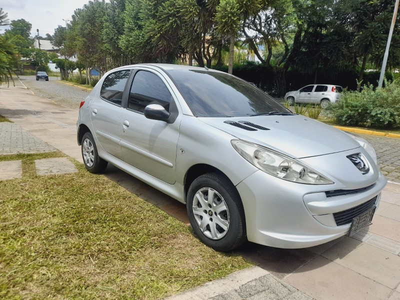 207 1.4 XR 8V FLEX 4P MANUAL - 2012 - FARROUPILHA