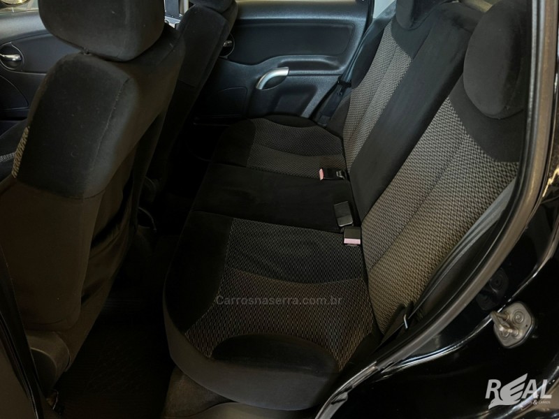 C3 1.4 I EXCLUSIVE 8V FLEX 4P MANUAL - 2010 - SAPIRANGA