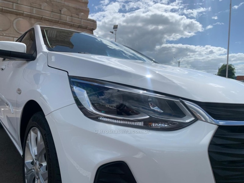ONIX 1.0	PREMIER PLUS 12V TURBO FLEX 4P AUTOMÁTICO - 2020 - SANTA CRUZ DO SUL