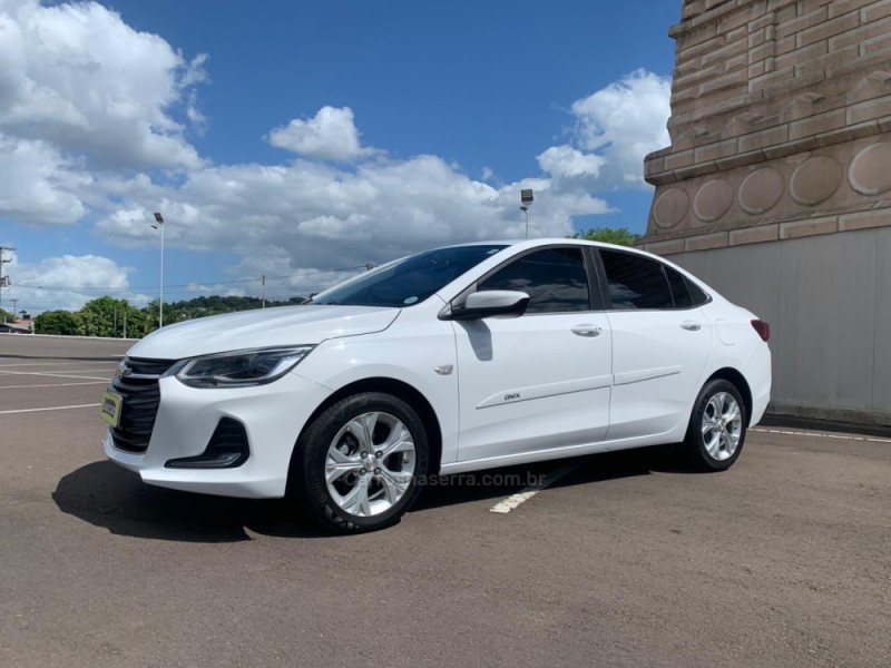 onix 1.0	premier plus 12v turbo flex 4p automatico 2020 santa cruz do sul