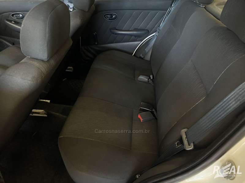 PALIO 1.0 MPI FIRE ECONOMY 8V FLEX 4P MANUAL - 2012 - SAPIRANGA