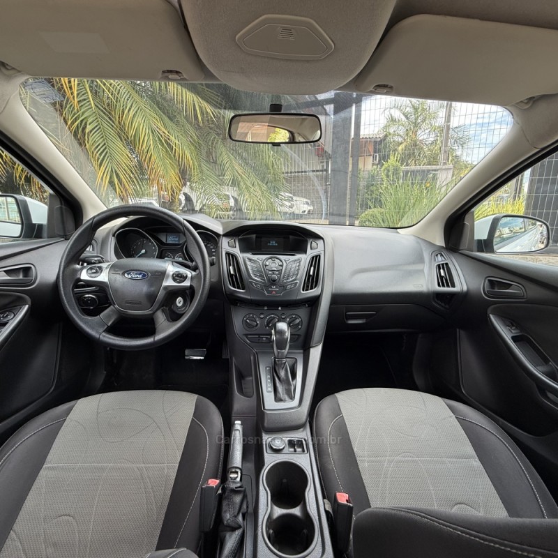 FOCUS 2.0 SE 16V FLEX 4P AUTOMÁTICO - 2015 - GUAPORé