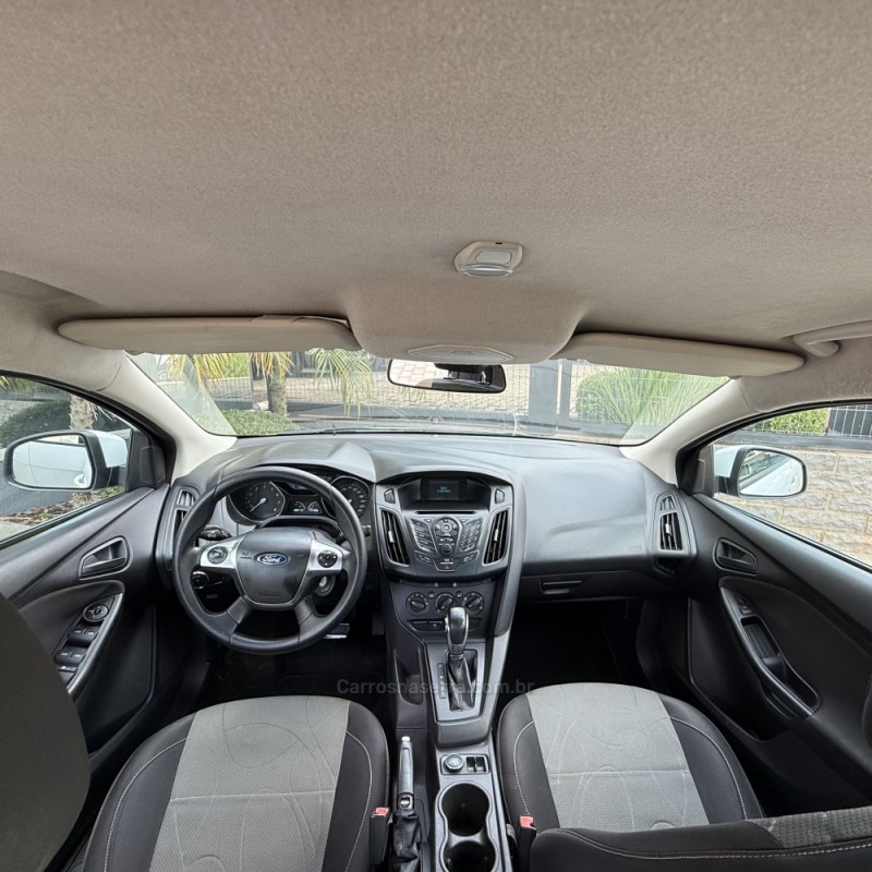 FOCUS 2.0 SE 16V FLEX 4P AUTOMÁTICO - 2015 - GUAPORé