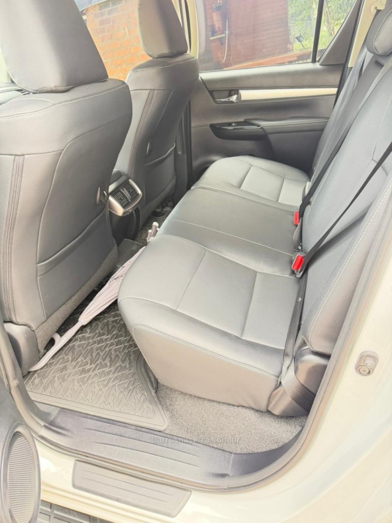 HILUX 2.8 SRX PLUS 4X4 CD TURBO DIESEL 4P AUTOMÁTICO - 2024 - VERANóPOLIS