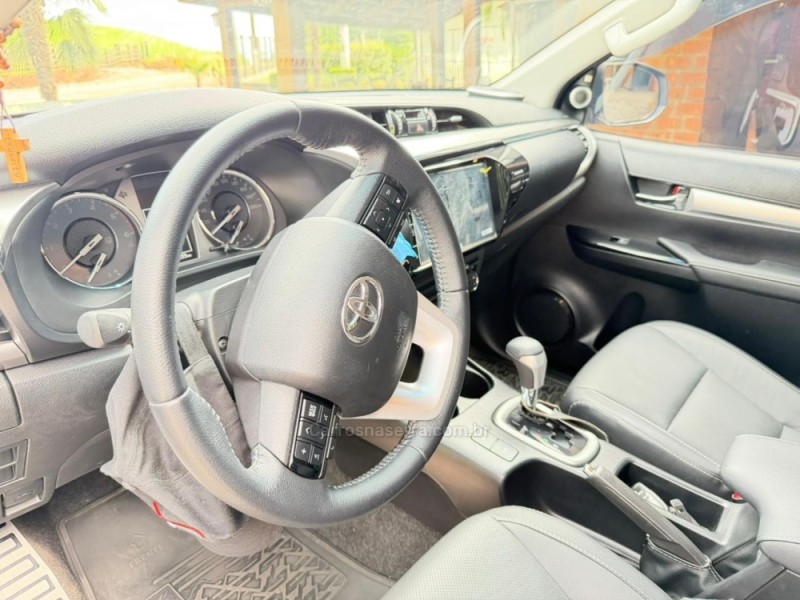 HILUX 2.8 SRX PLUS 4X4 CD TURBO DIESEL 4P AUTOMÁTICO - 2024 - VERANóPOLIS