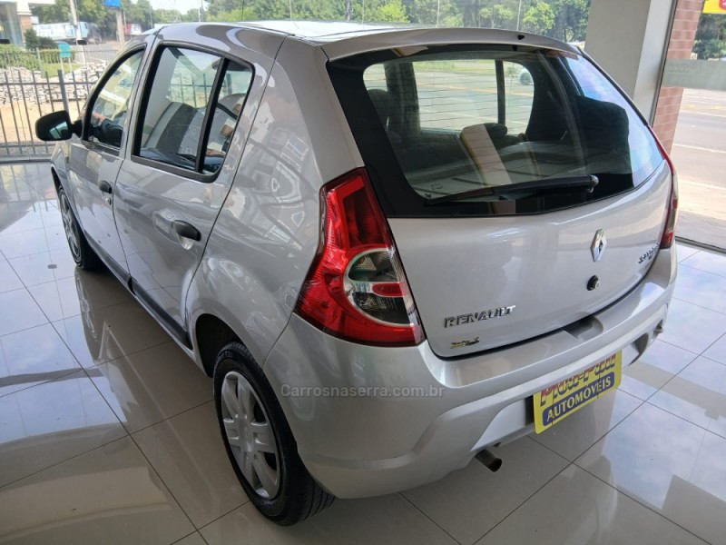 SANDERO 1.6 EXPRESSION 8V FLEX 4P MANUAL - 2010 - NOVA PETRóPOLIS