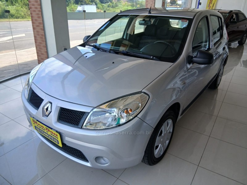 SANDERO 1.6 EXPRESSION 8V FLEX 4P MANUAL - 2010 - NOVA PETRóPOLIS