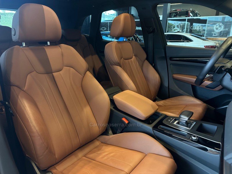 Q5 2.0 TFSI S LINE BLACK QUATTRO S TRONIC GASOLINA 4P - 2022 - CAXIAS DO SUL