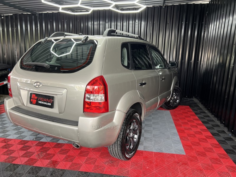 TUCSON 2.0 MPFI GL 16V 143CV 2WD GASOLINA 4P AUTOMÁTICO - 2010 - CAXIAS DO SUL