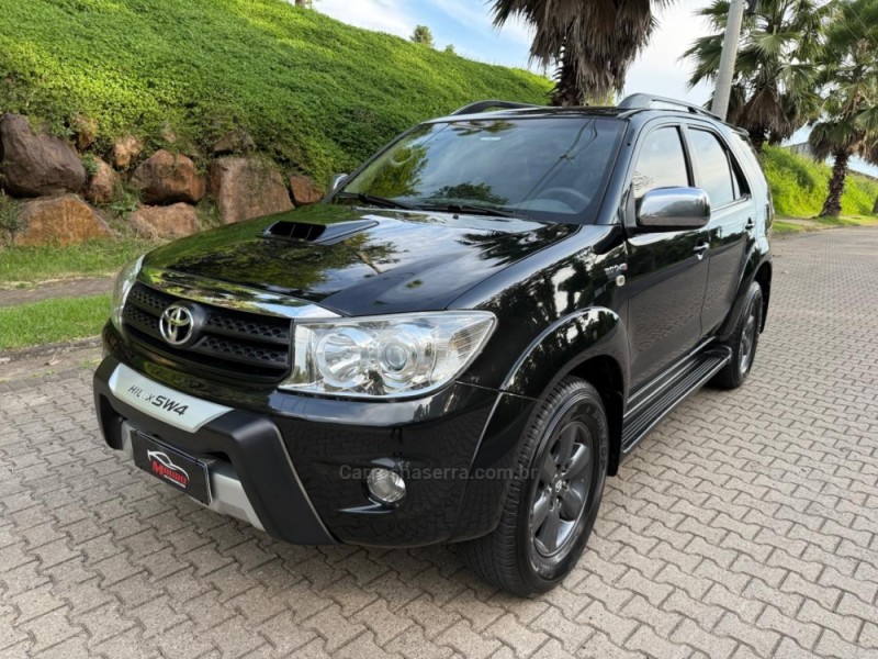 hilux sw4 3.0 srv 4x4 7 lugares 16v turbo intercooler diesel 4p automatico 2010 ivoti