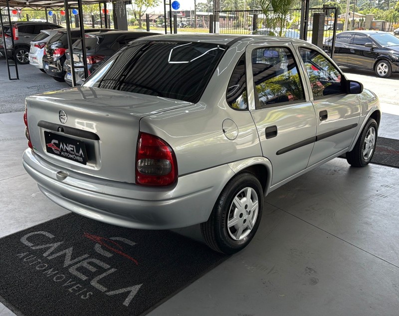 CLASSIC 1.0 MPFI 8V GASOLINA 4P MANUAL - 2004 - CANELA