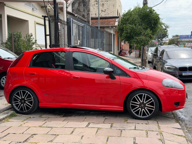 PUNTO 1.8 SPORTING 8V FLEX 4P MANUAL - 2011 - CAXIAS DO SUL