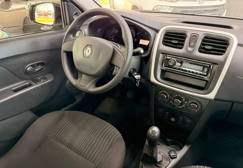 SANDERO 1.0 AUTHENTIQUE 12V FLEX 4P MANUAL - 2017 - CANELA