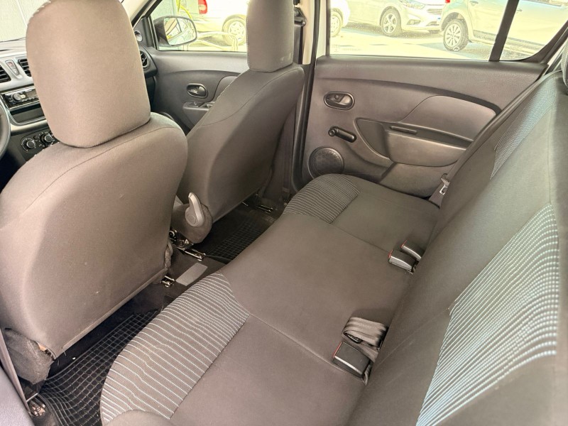 SANDERO 1.0 AUTHENTIQUE 12V FLEX 4P MANUAL - 2017 - CANELA