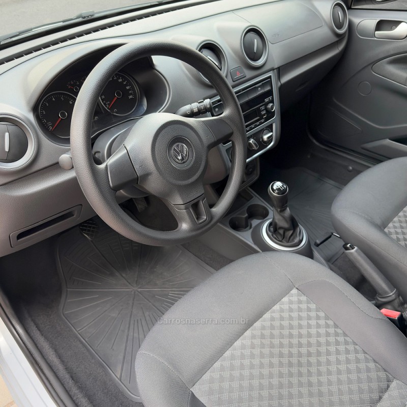 VOYAGE 1.6 MI COMFORTLINE 8V FLEX 4P MANUAL - 2015 - FLORES DA CUNHA