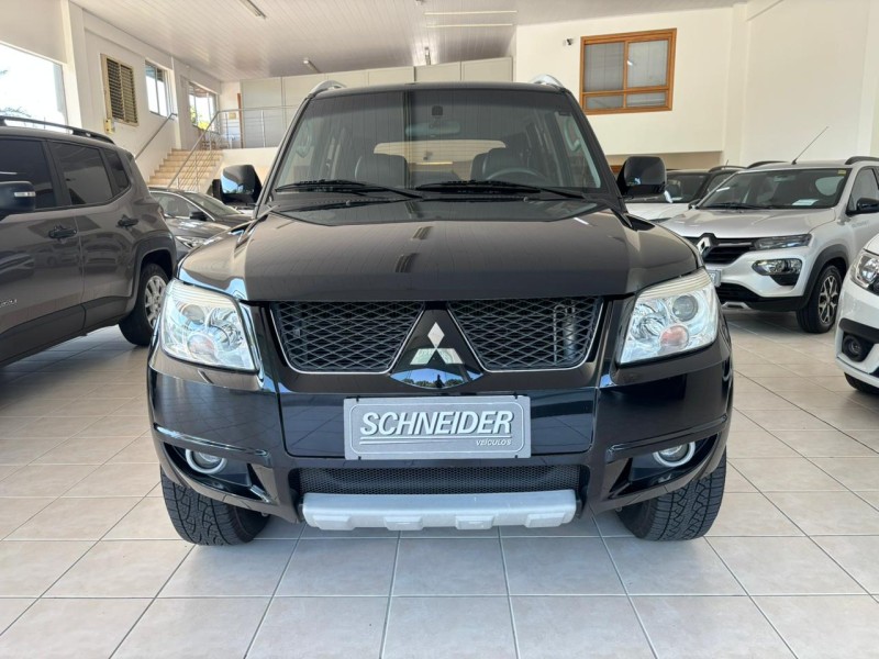 PAJERO TR4 2.0 4X4 16V 140CV FLEX 4P AUTOMÁTICO - 2012 - NOVA PETRóPOLIS