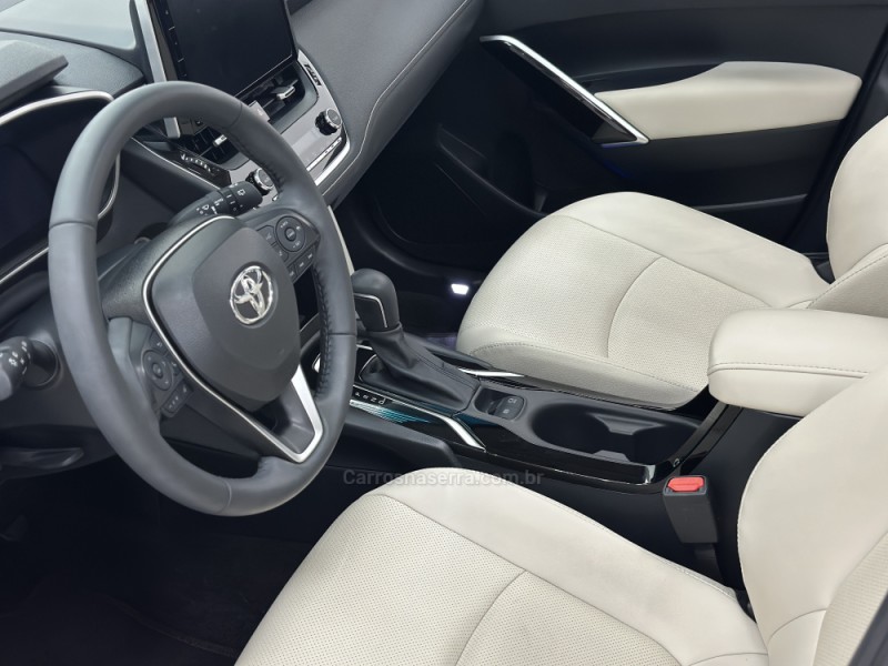 COROLLA 2.0 CROSS XRX 16V FLEX 4P AUTOMÁTICO - 2025 - SANTA CRUZ DO SUL