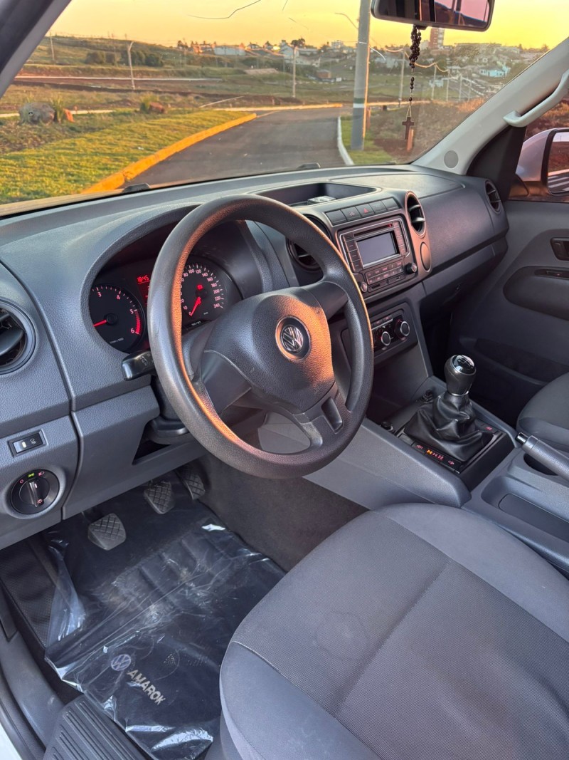 AMAROK 2.0 SE 4X4 CD 16V TURBO INTERCOOLER DIESEL 4P MANUAL - 2014 - VACARIA