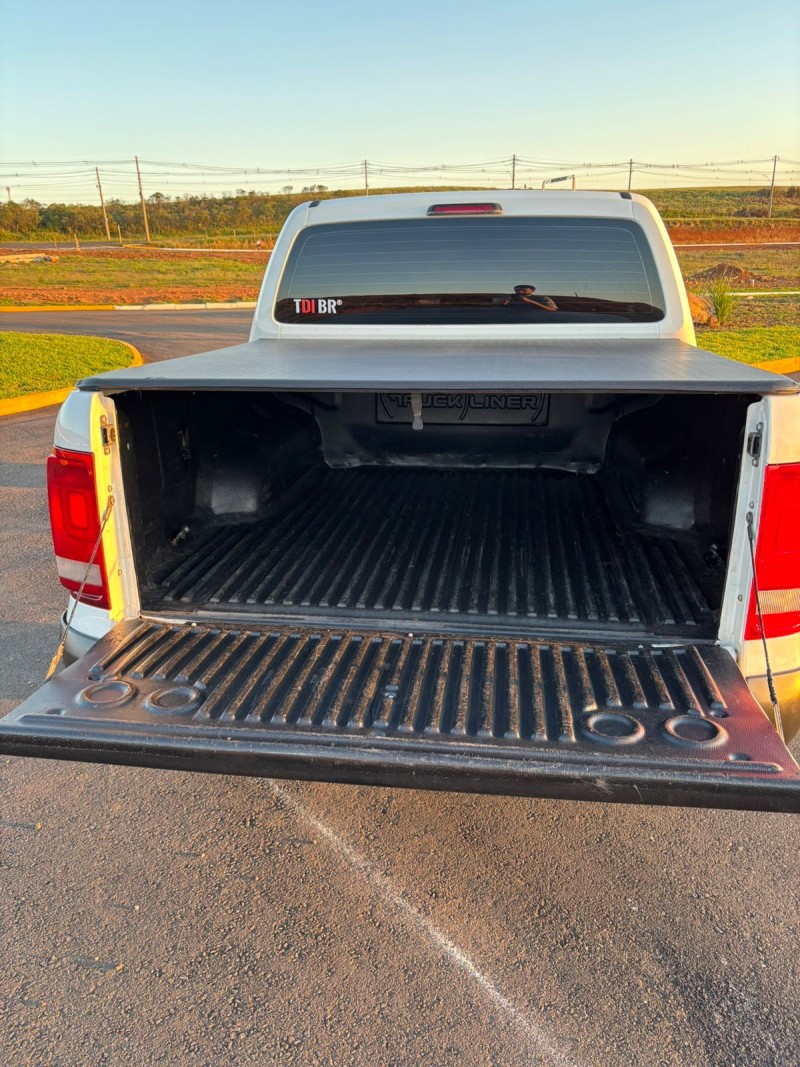 AMAROK 2.0 SE 4X4 CD 16V TURBO INTERCOOLER DIESEL 4P MANUAL - 2014 - VACARIA