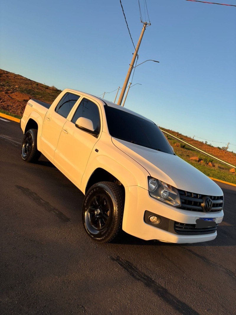 AMAROK 2.0 SE 4X4 CD 16V TURBO INTERCOOLER DIESEL 4P MANUAL - 2014 - VACARIA