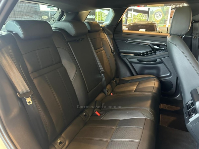 RANGE ROVER EVOQUE 2.0 SE R-DYNAMIC AWD 16V FLEX 4P AUTOMÁTICO - 2021 - CAXIAS DO SUL