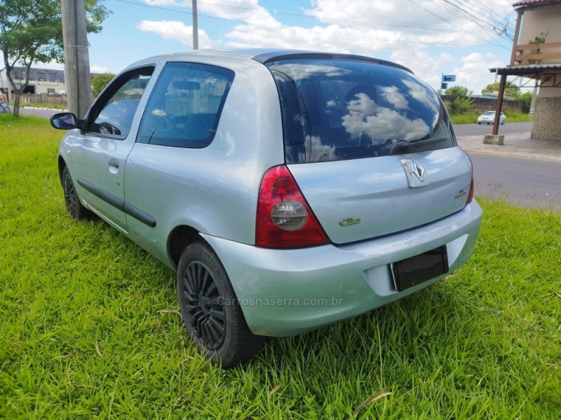 CLIO 1.0 AUTHENTIQUE 16V FLEX 2P MANUAL - 2011 - NOVO HAMBURGO