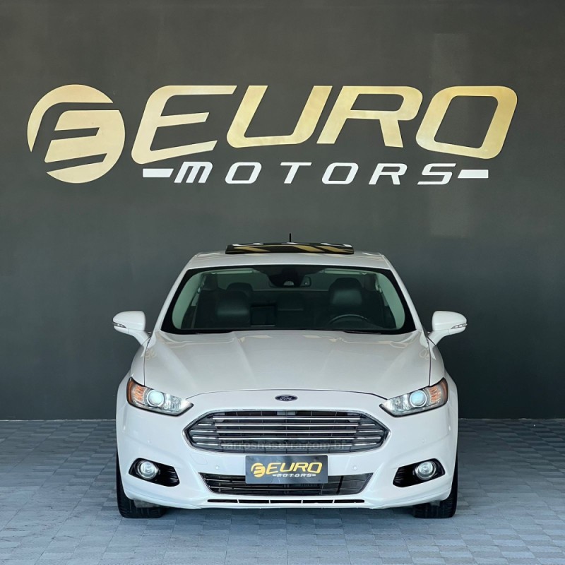 FUSION 2.0 TITANIUM AWD 16V GASOLINA 4P AUTOMÁTICO - 2014 - PORTãO