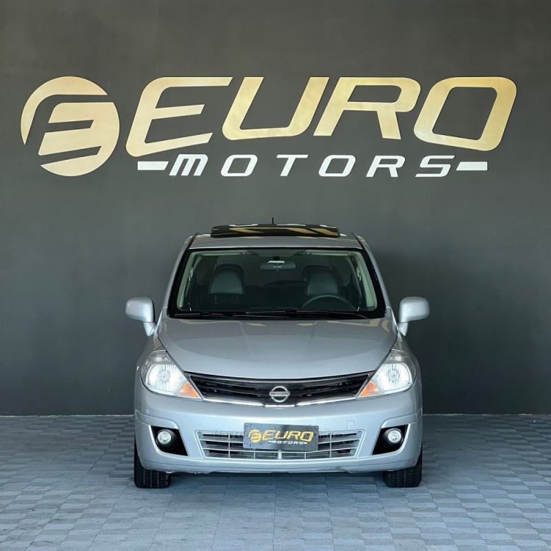 TIIDA 1.8 SL 16V FLEX 4P MANUAL - 2011 - PORTãO