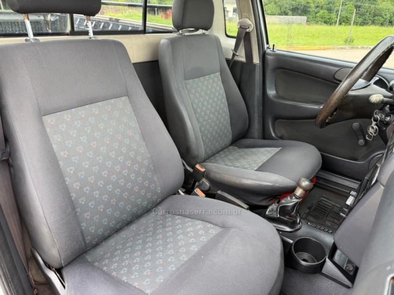 SAVEIRO 1.8 MI CL CS 8V GASOLINA 2P MANUAL G.II - 2005 - IVOTI