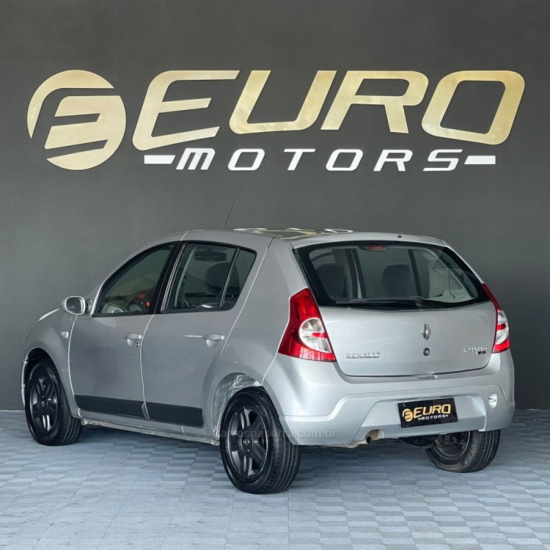 SANDERO 1.6 PRIVILÉGE 8V FLEX 4P MANUAL - 2009 - PORTãO