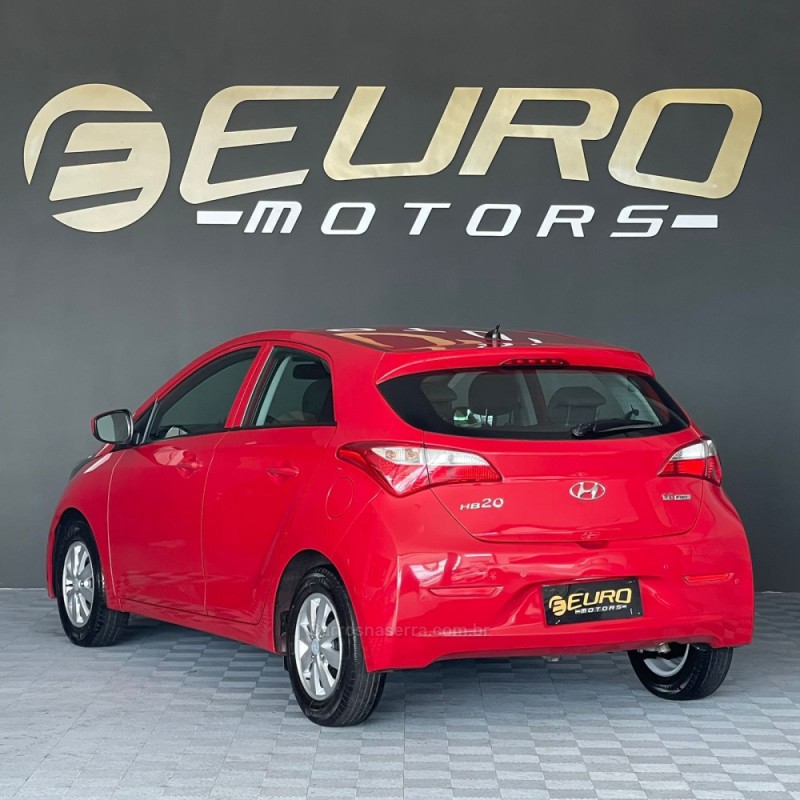 HB20 1.6 SPICY 16V FLEX 4P MANUAL - 2013 - PORTãO