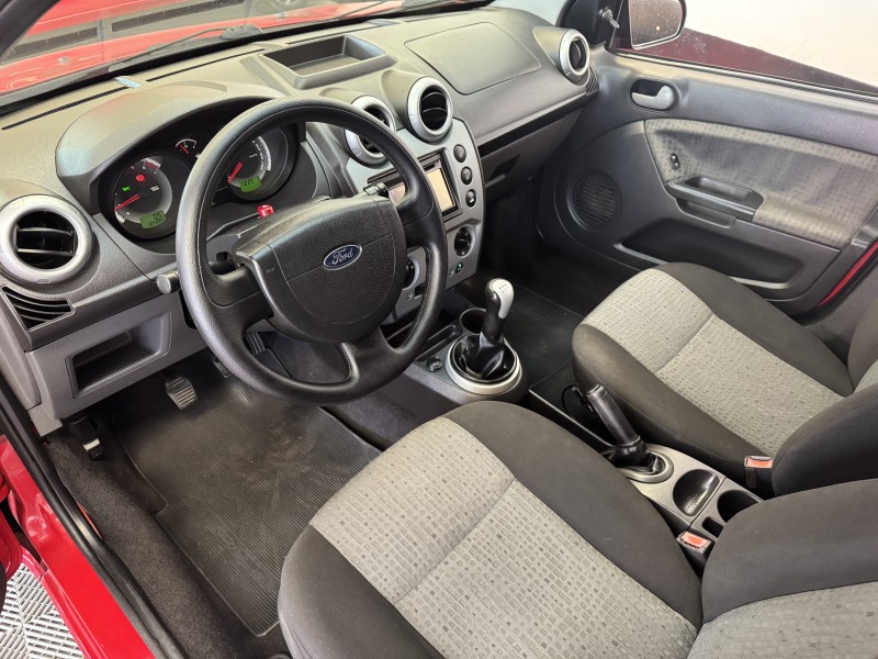 FIESTA 1.6 MPI CLASS SEDAN 8V FLEX 4P MANUAL - 2011 - CAXIAS DO SUL