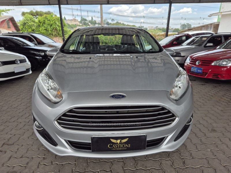 FIESTA 1.6 SEL SEDAN 16V FLEX 4P MANUAL  - 2016 - CAXIAS DO SUL