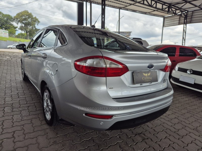 FIESTA 1.6 SEL SEDAN 16V FLEX 4P MANUAL  - 2016 - CAXIAS DO SUL