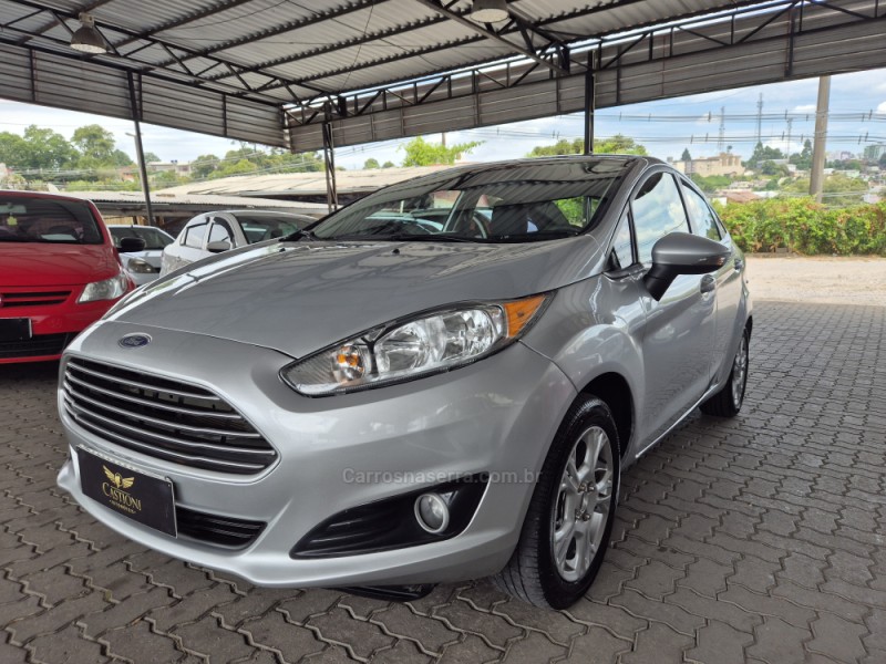 FIESTA 1.6 SEL SEDAN 16V FLEX 4P MANUAL  - 2016 - CAXIAS DO SUL
