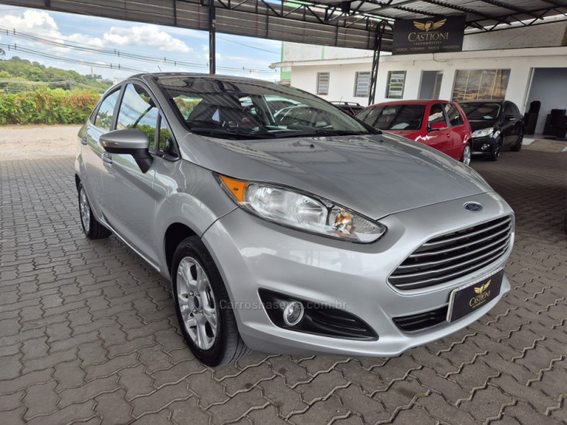FIESTA 1.6 SEL SEDAN 16V FLEX 4P MANUAL  - 2016 - CAXIAS DO SUL