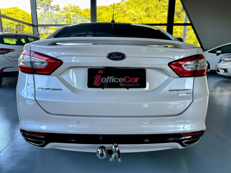 FUSION 2.0 TITANIUM GTDI ECOBOOST AWD AUTOMÁTICO - 2016 - TRêS COROAS
