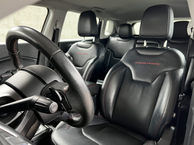 COMPASS 2.0 16V DIESEL TRAILHAWK 4X4 AUTOMÁTICO - 2017 - BENTO GONçALVES