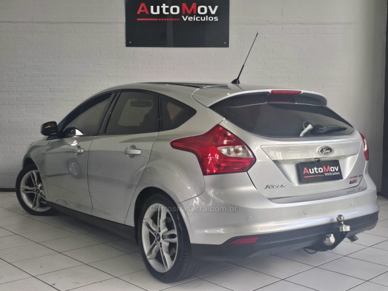 FOCUS 2.0 SE PLUS 16V FLEX 4P AUTOMÁTICO - 2014 - CAXIAS DO SUL